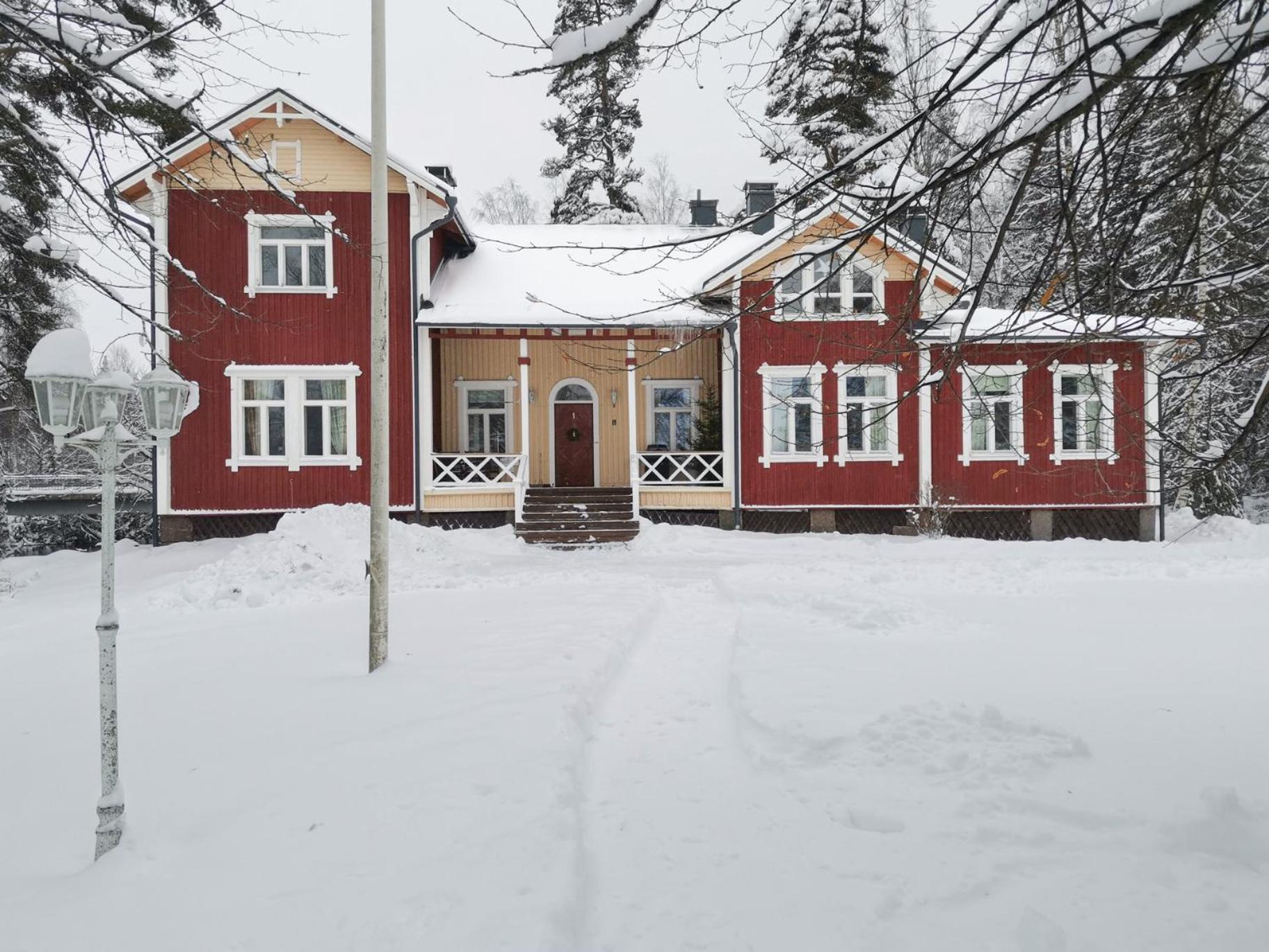 Inhan Kartano Ähtäri Buitenkant foto